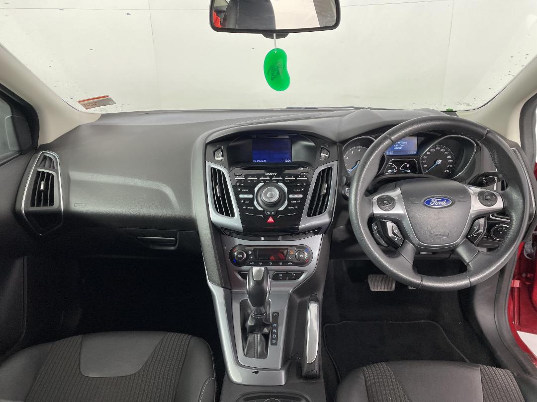 Photo '17' of Ford Focus Photo '17' of Ford Focus