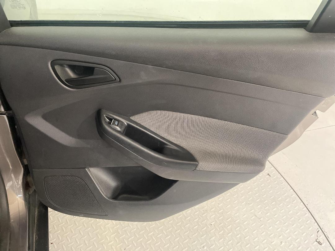 Photo '17' of Ford Focus Ambiente