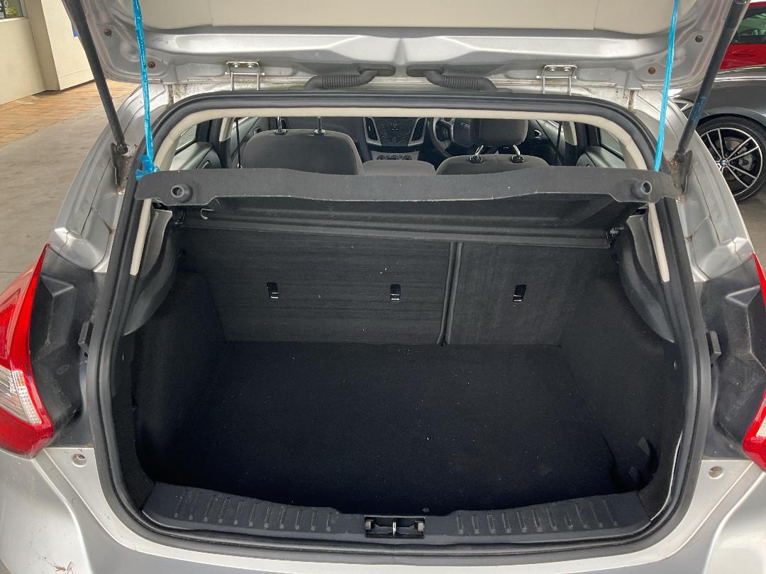 Photo '12' of Ford Focus Trend