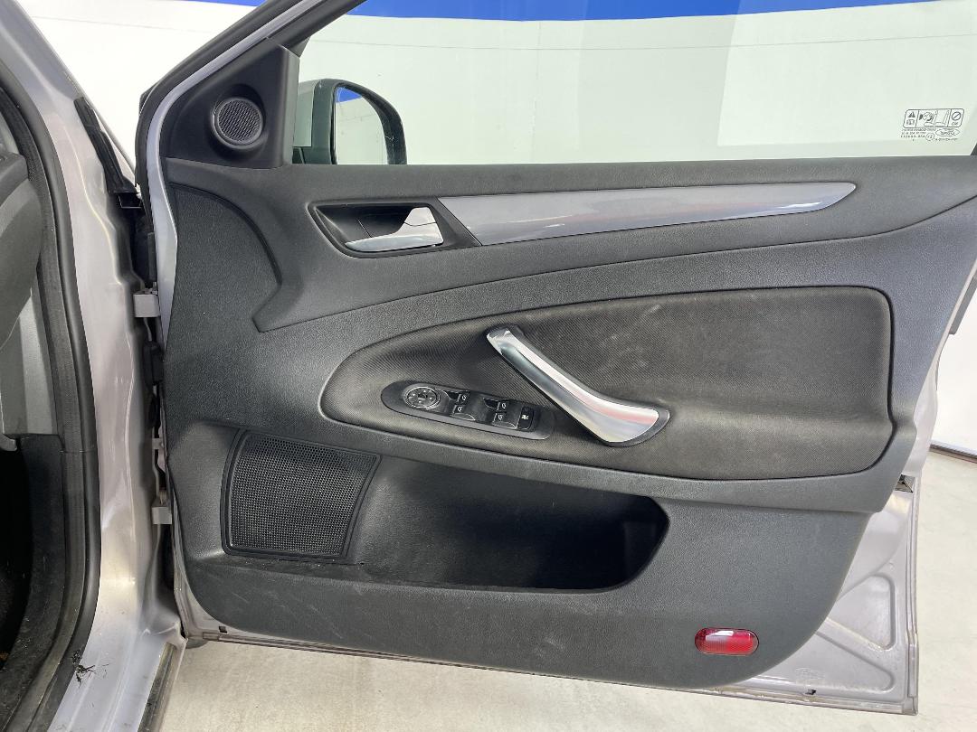 Photo '13' of Ford Mondeo