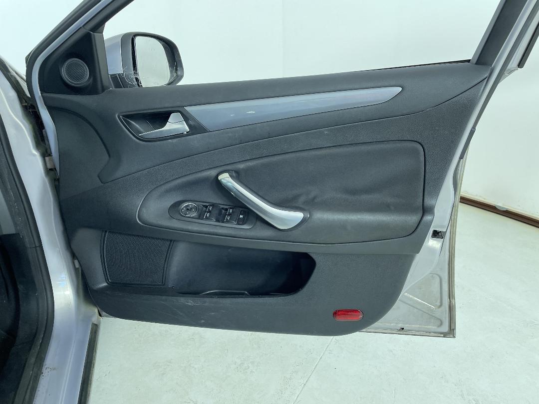 Photo '13' of Ford Mondeo TD