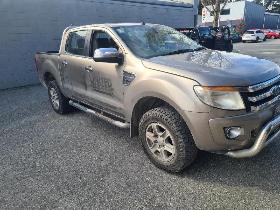 Damaged Ford Ranger Td Xlt Dc W Sa In Christchurch Bromley At