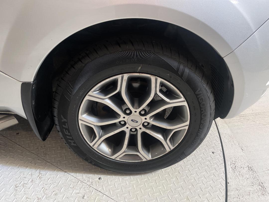 Photo '9' of Ford Territory