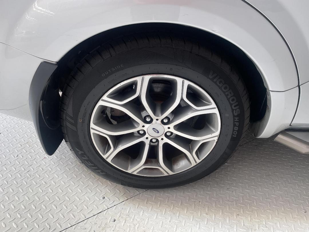 Photo '12' of Ford Territory