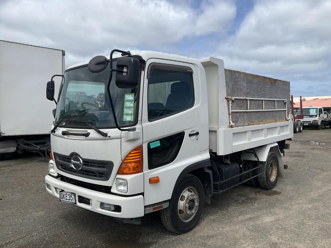 Photo '10' of Hino Ranger Tipper