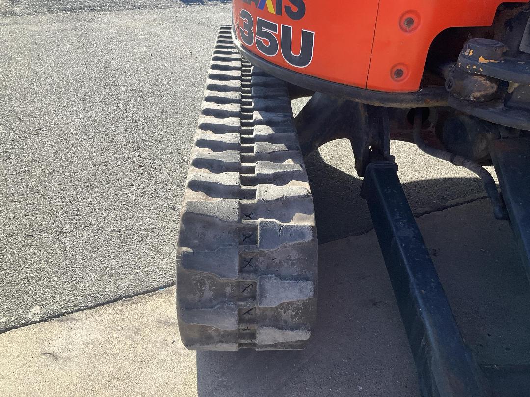 Photo '33' of HITACHI ZX35U-3F Excavator Photo '33' of HITACHI ZX35U-3F Excavator