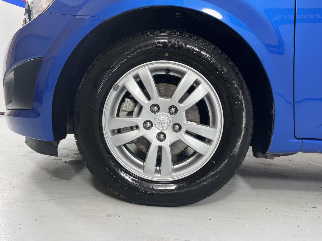 Photo '10' of Holden Barina