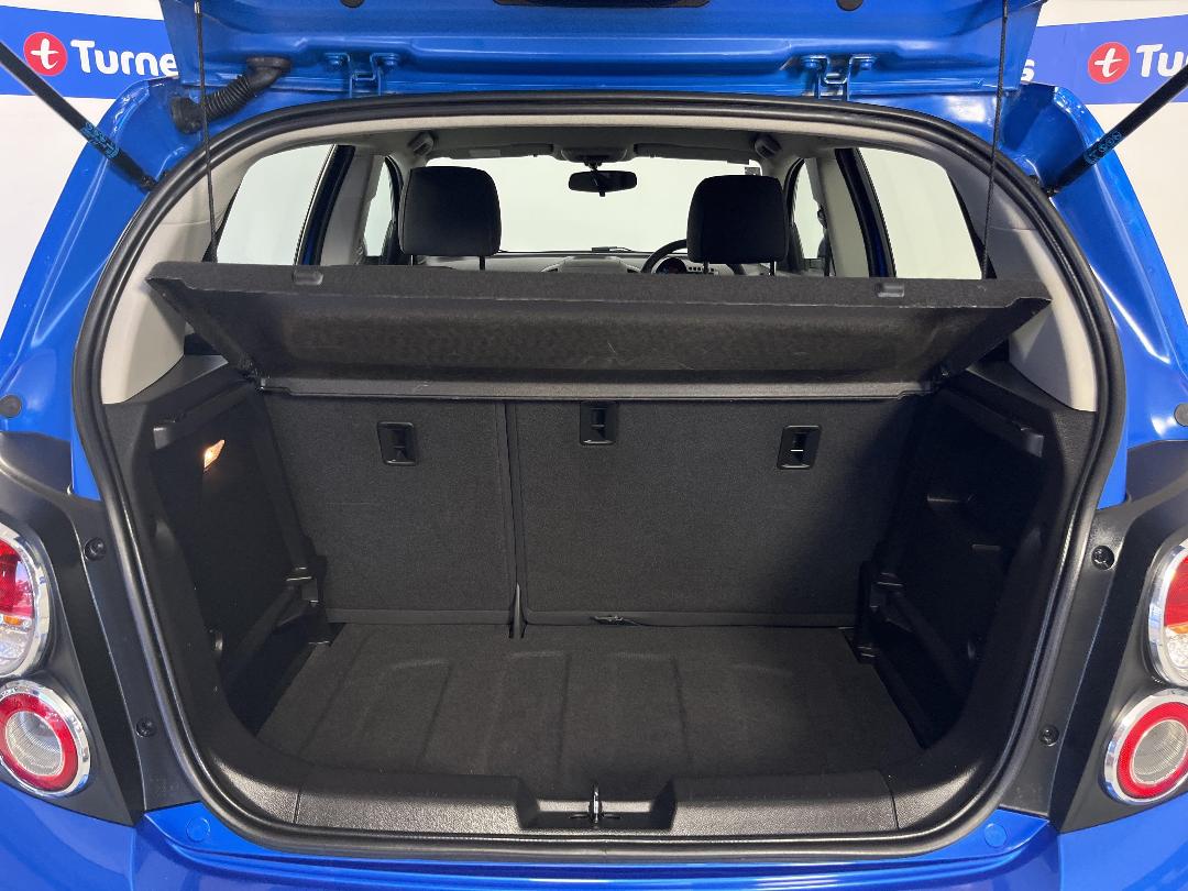 Photo '14' of Holden Barina