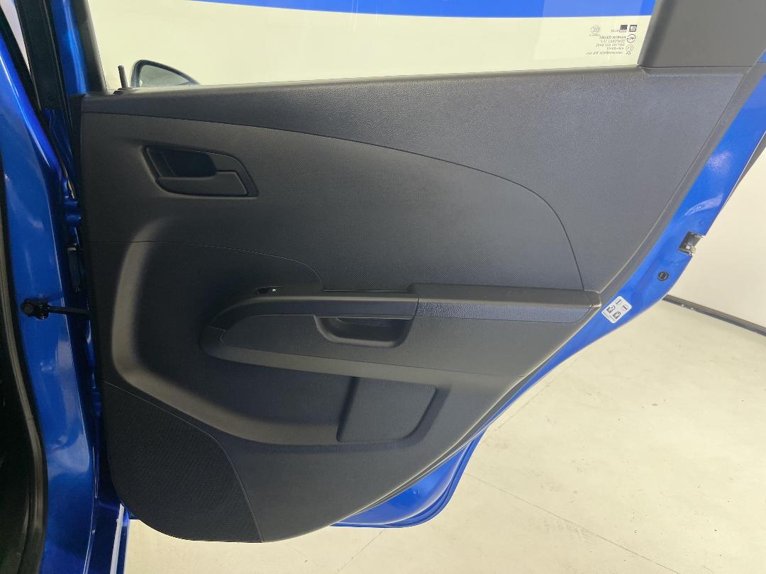 Photo '19' of Holden Barina