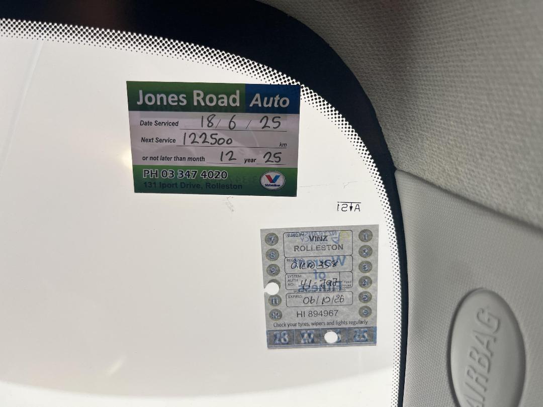 Photo '27' of Holden Barina