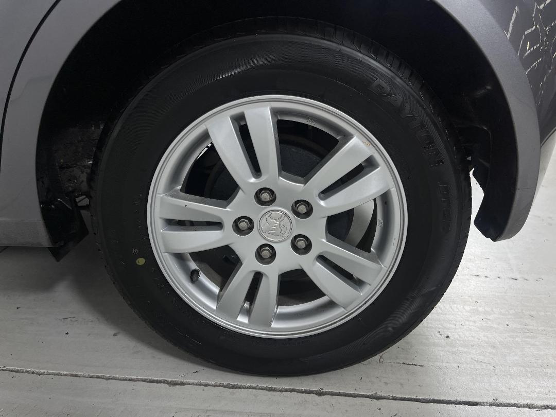 Photo '11' of Holden Barina