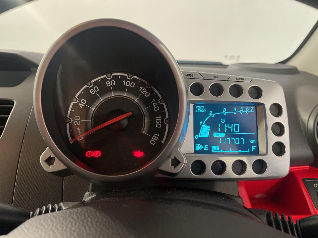 Photo '21' of Holden Barina Spark