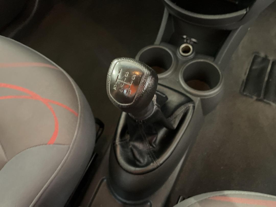 Photo '29' of Holden Barina Spark