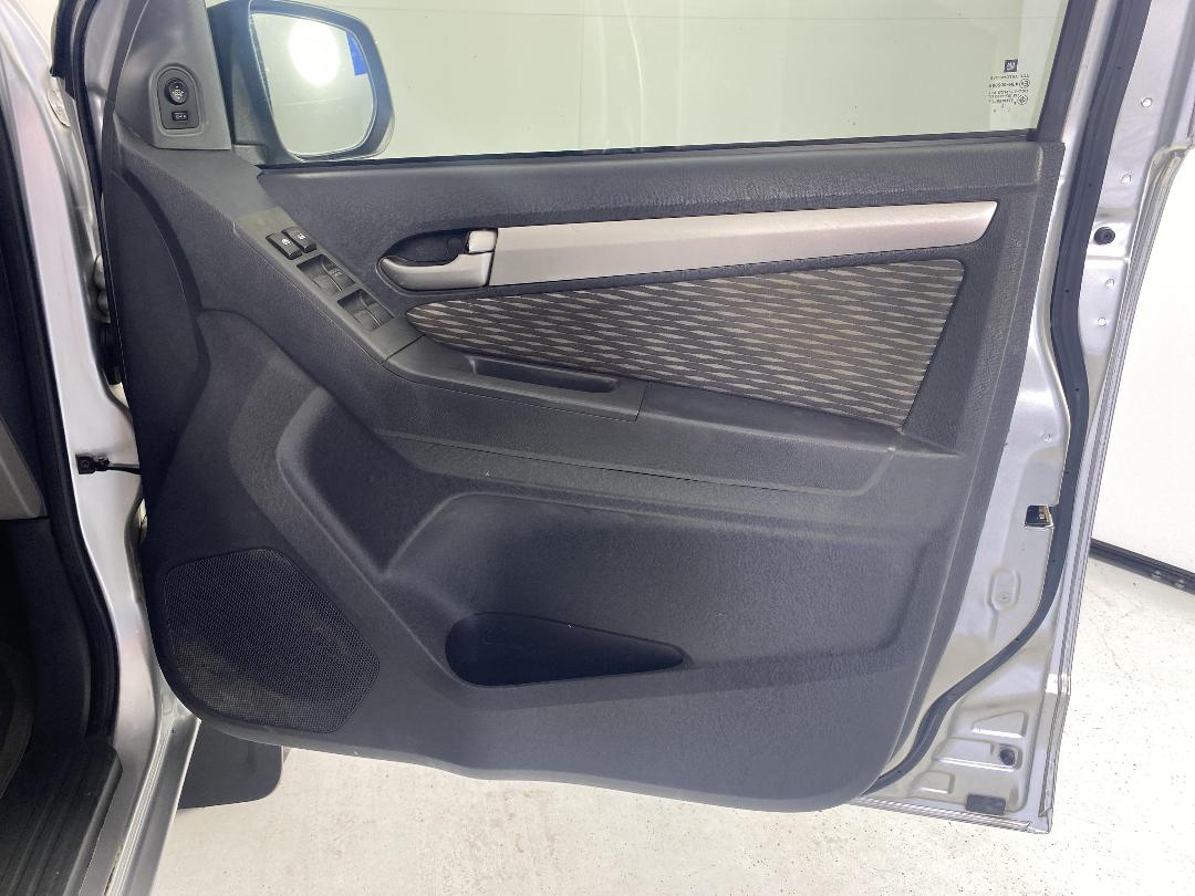 Photo '15' of Holden Colorado