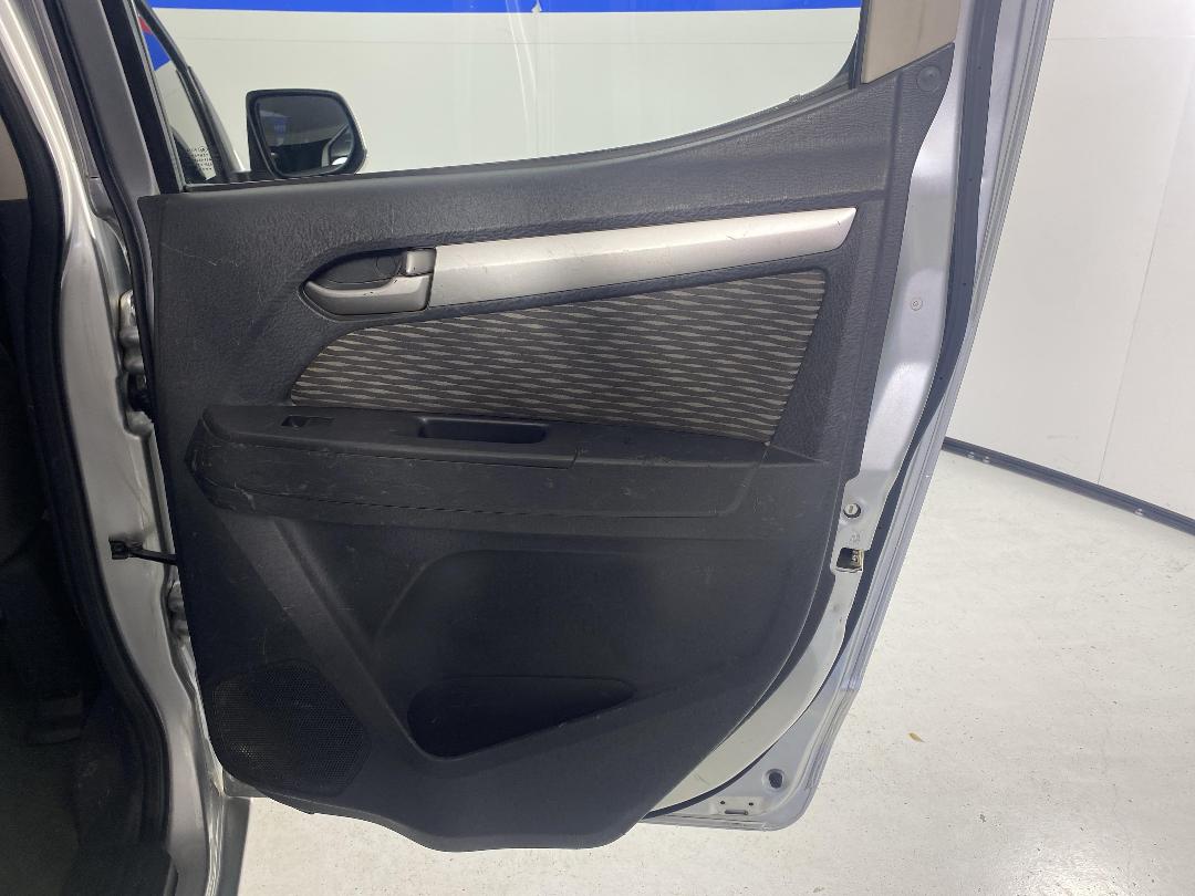 Photo '19' of Holden Colorado