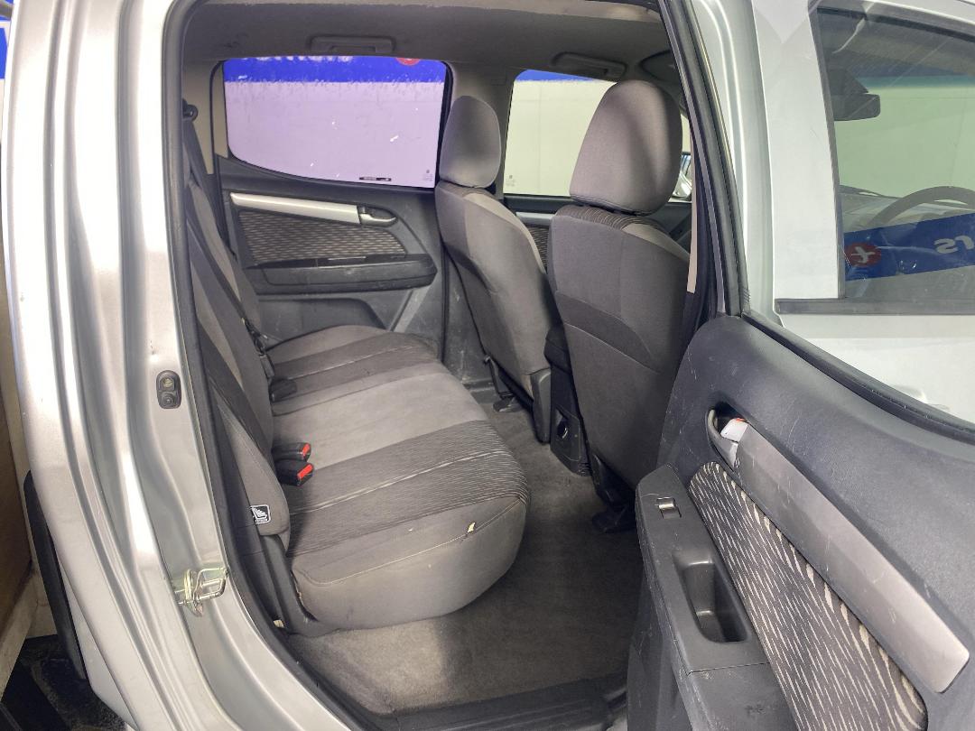 Photo '20' of Holden Colorado