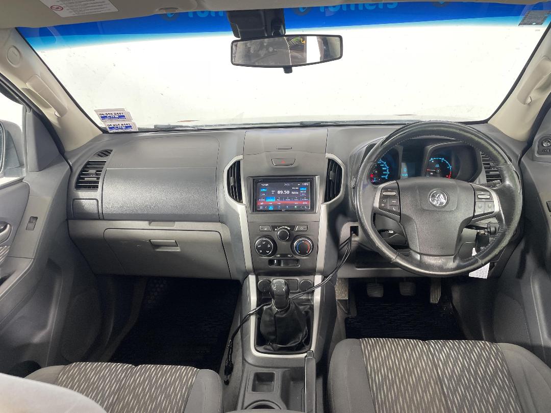 Photo '17' of Holden Colorado