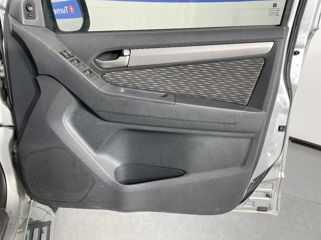 Photo '15' of Holden Colorado