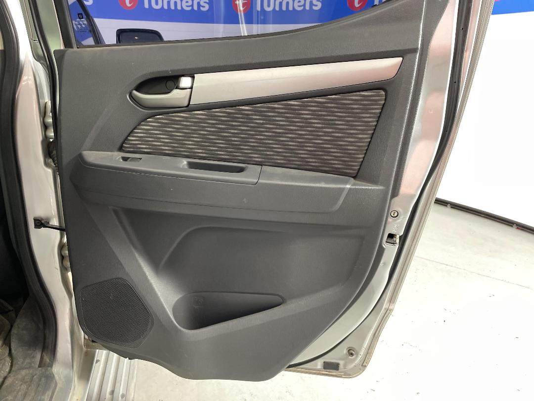 Photo '19' of Holden Colorado