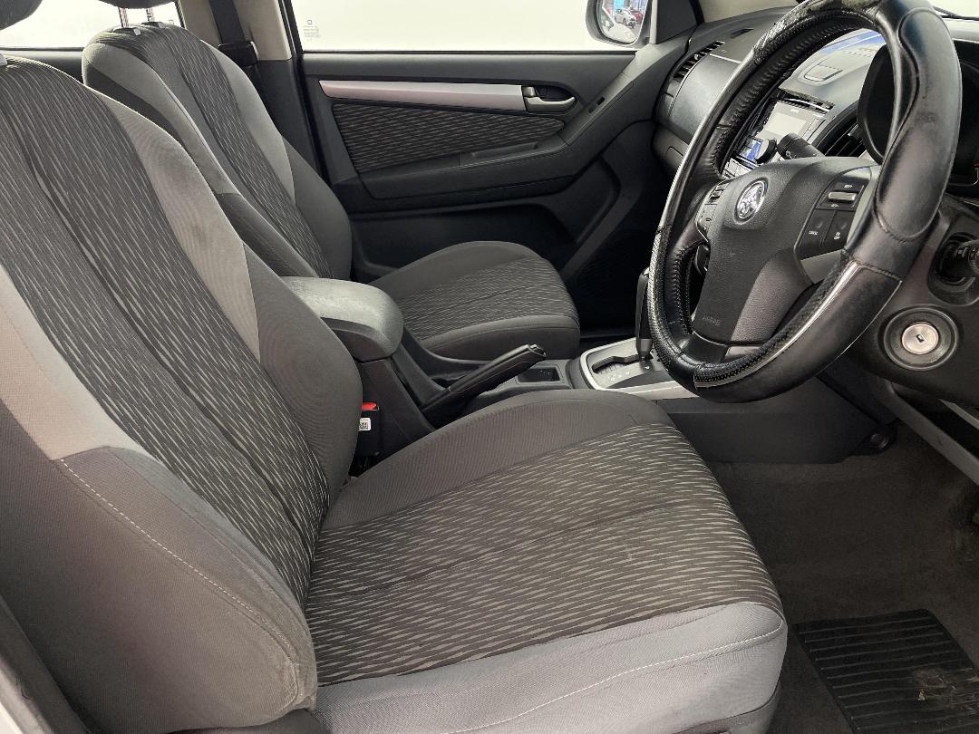 Photo '16' of Holden Colorado