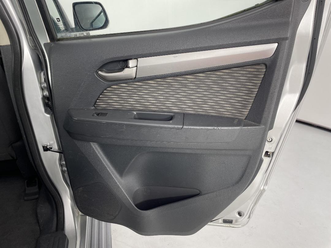 Photo '19' of Holden Colorado