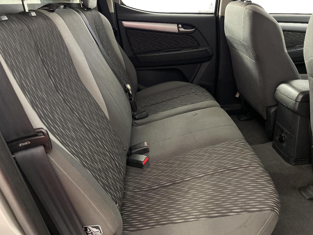 Photo '20' of Holden Colorado