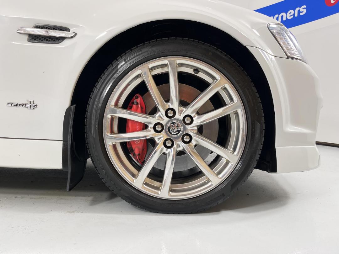 Photo '9' of Holden Commodore Photo '9' of Holden Commodore