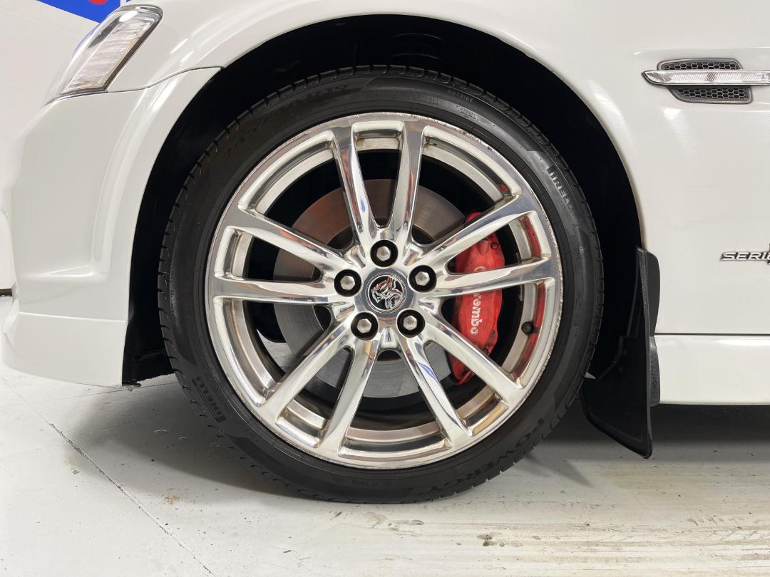 Photo '10' of Holden Commodore Photo '10' of Holden Commodore