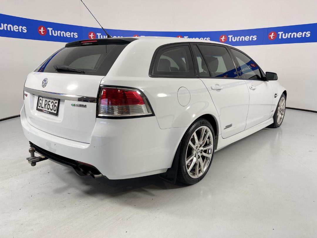 Photo '7' of Holden Commodore Photo '7' of Holden Commodore