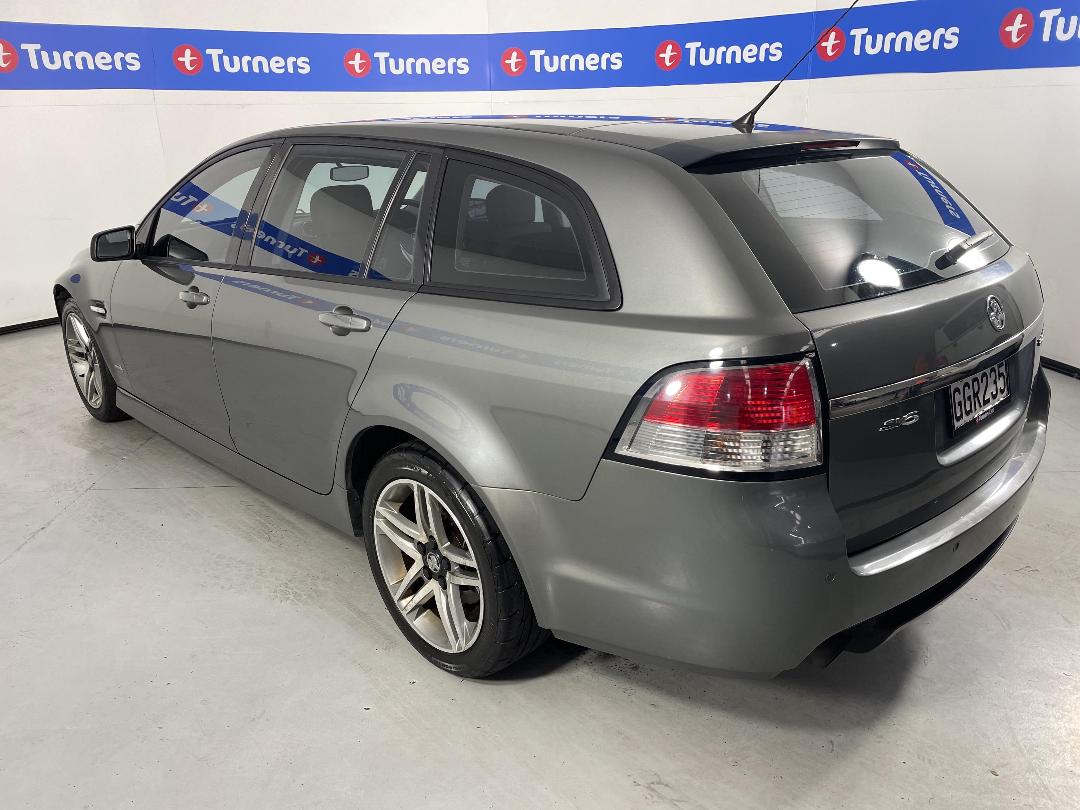 Photo '5' of Holden Commodore Photo '5' of Holden Commodore