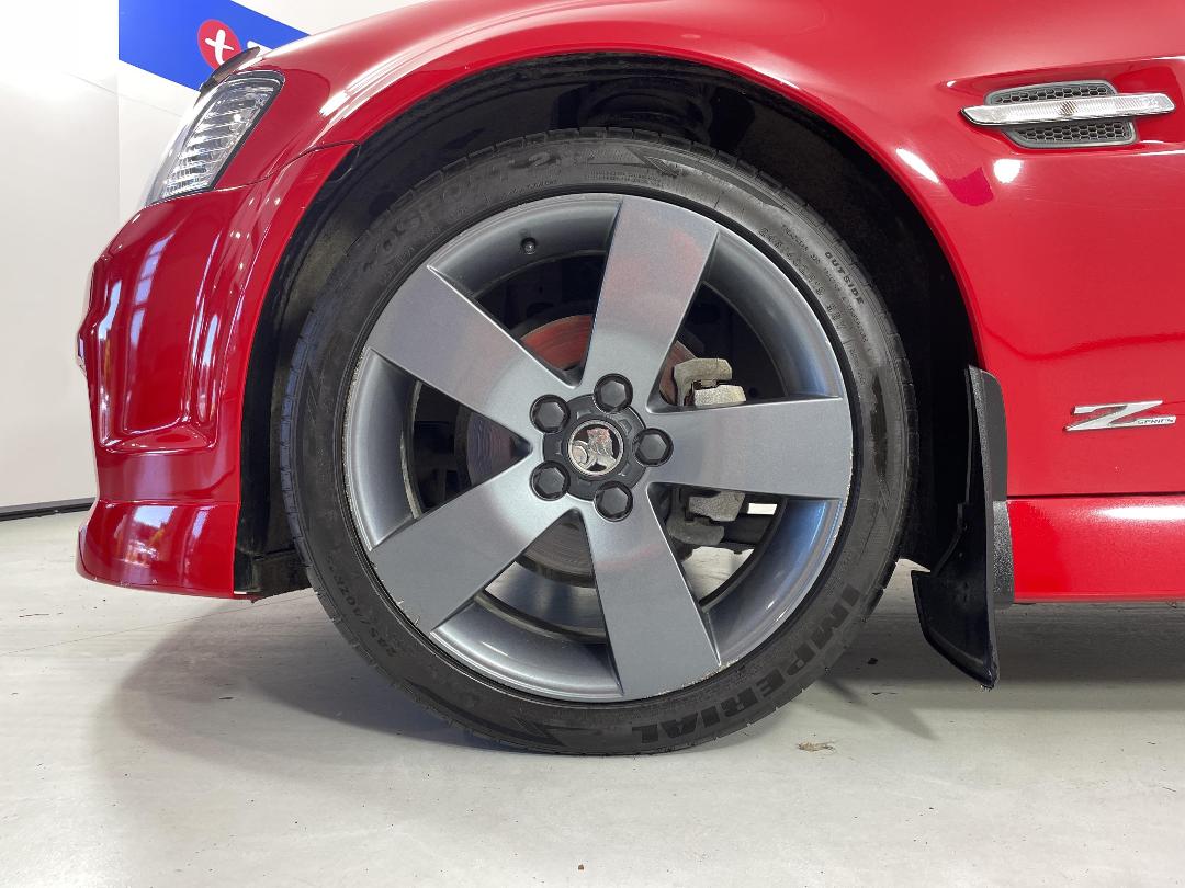 Photo '10' of Holden Commodore Photo '10' of Holden Commodore