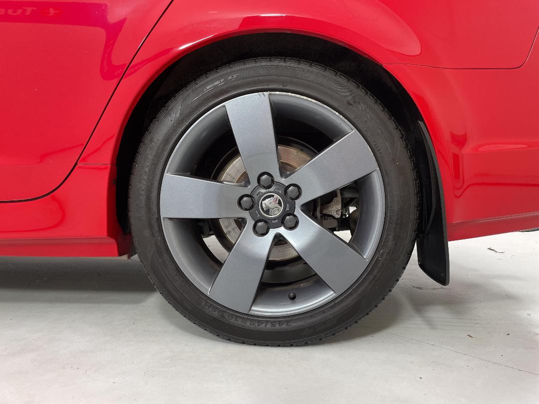 Photo '11' of Holden Commodore Photo '11' of Holden Commodore