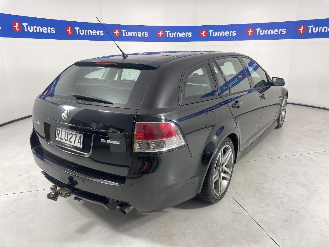 Photo '7' of Holden Commodore Photo '7' of Holden Commodore