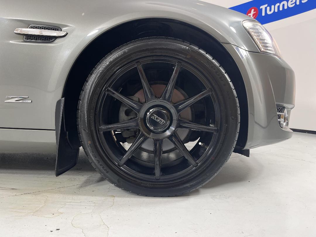 Photo '9' of Holden Commodore