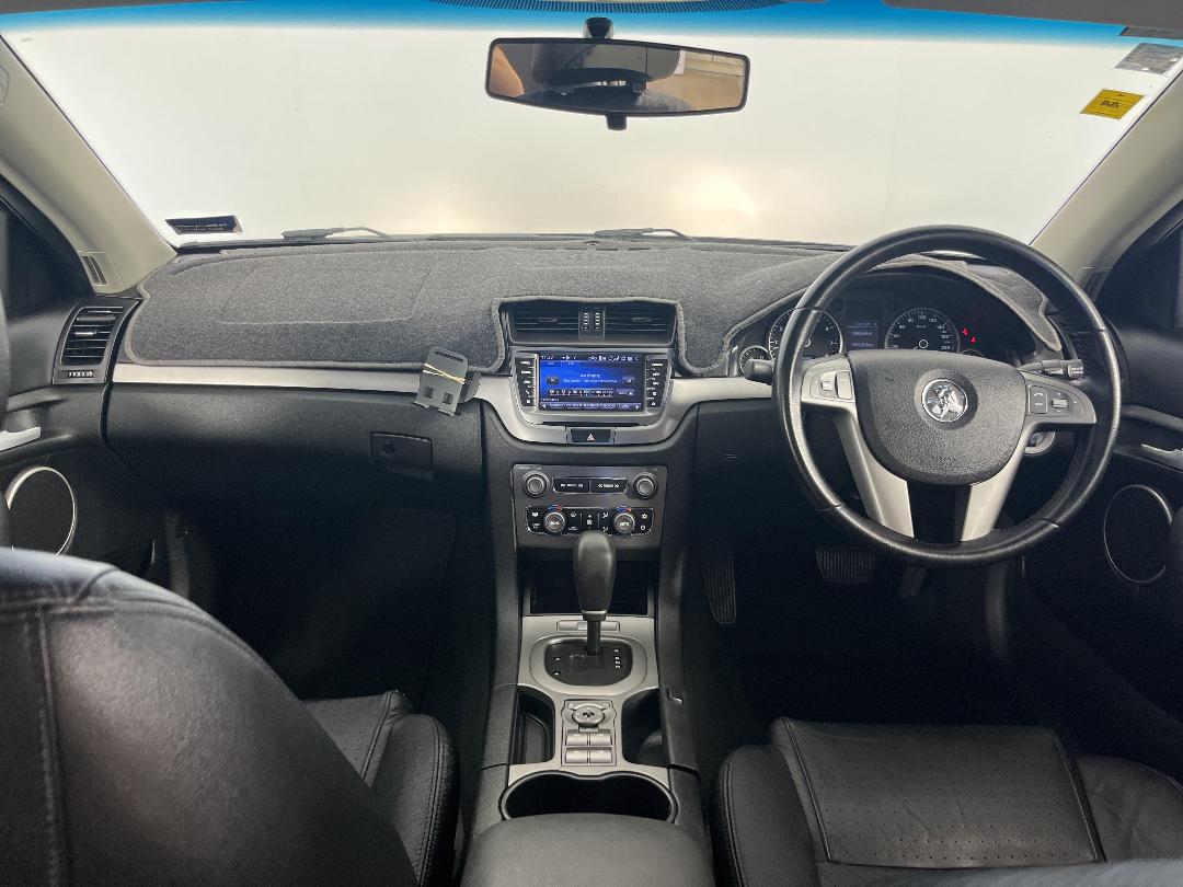 Photo '17' of Holden Commodore