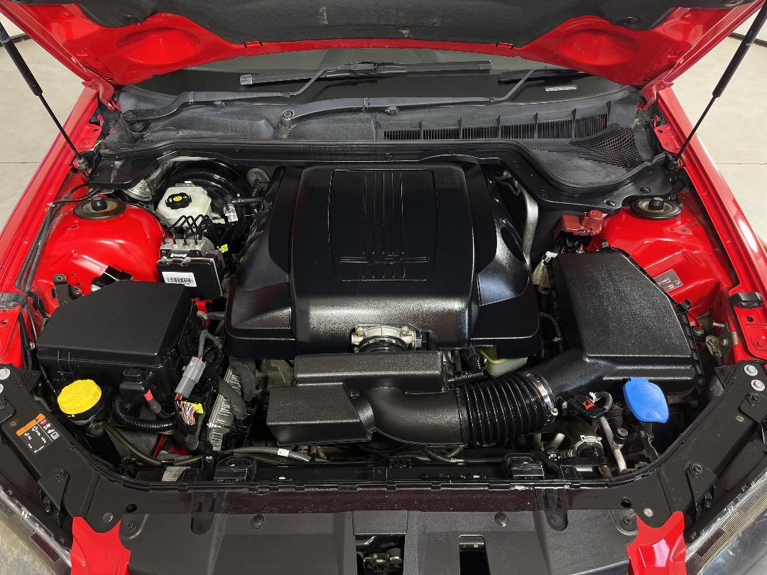 Photo '13' of Holden Commodore Photo '13' of Holden Commodore