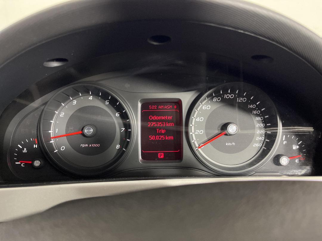 Photo '21' of Holden Commodore Photo '21' of Holden Commodore