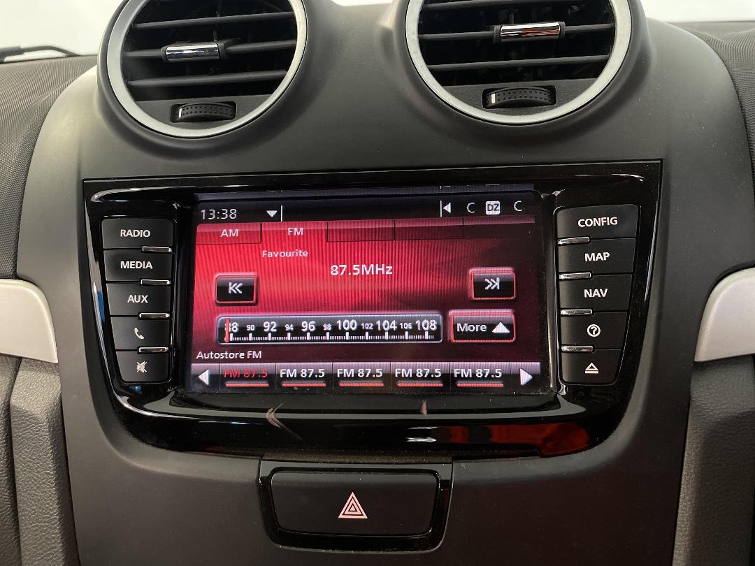 Photo '28' of Holden Commodore