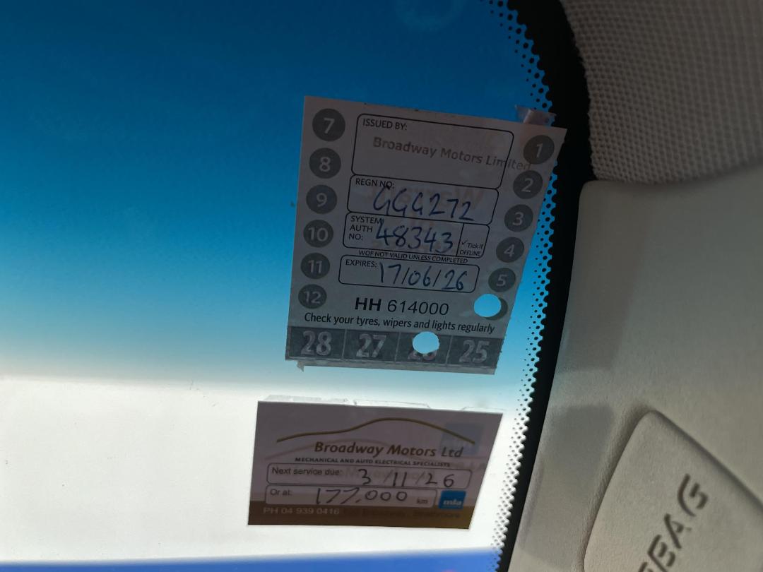 Photo '29' of Holden Commodore