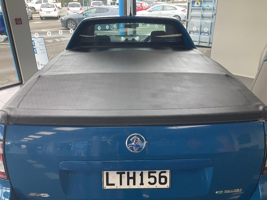 Photo '15' of Holden Commodore