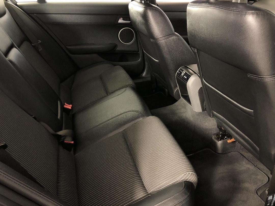 Photo '20' of Holden Commodore Photo '20' of Holden Commodore