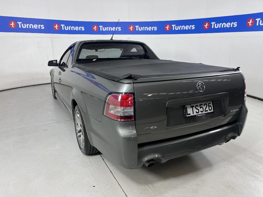 Photo '5' of Holden Commodore Photo '5' of Holden Commodore