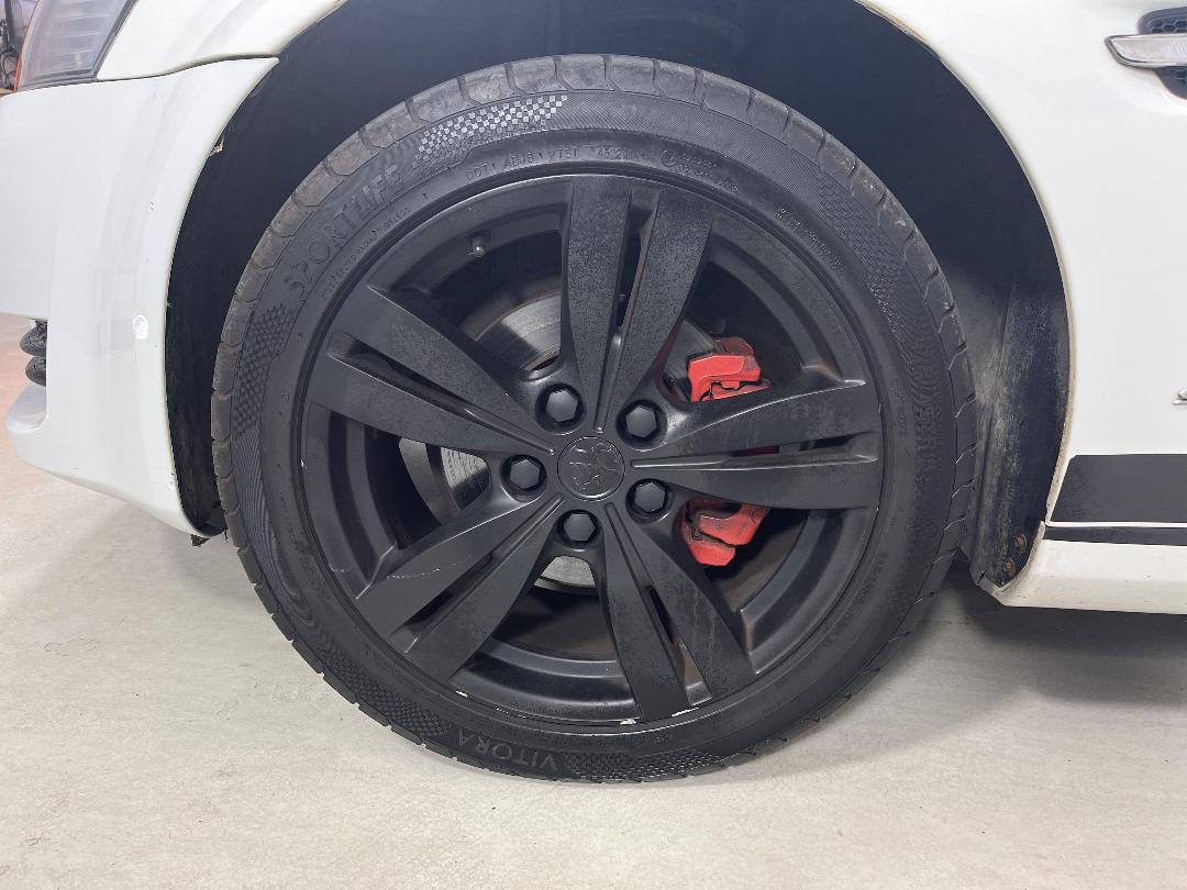 Photo '10' of Holden Commodore