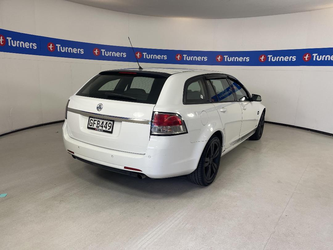 Photo '7' of Holden Commodore