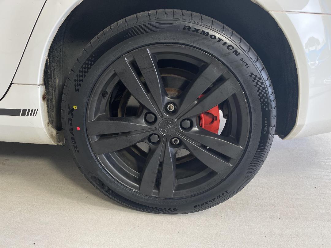 Photo '11' of Holden Commodore