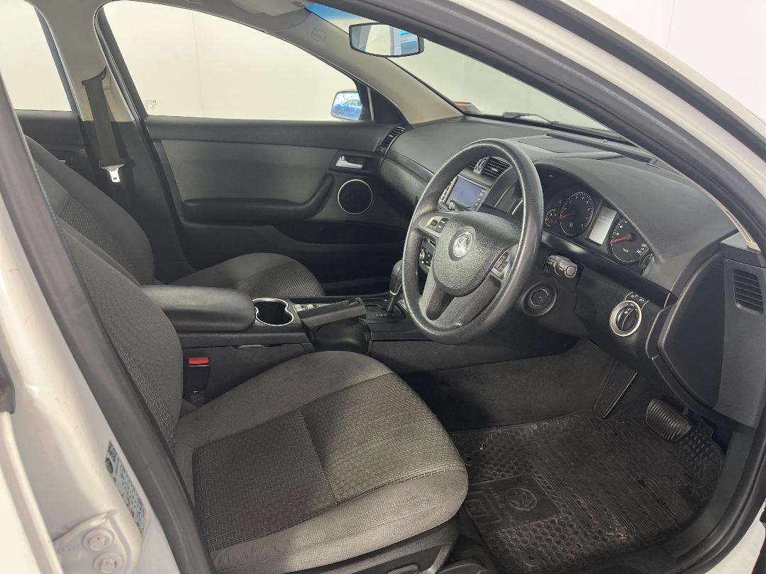 Photo '16' of Holden Commodore