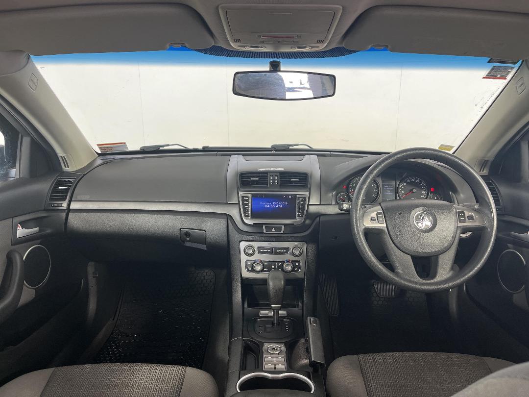 Photo '17' of Holden Commodore