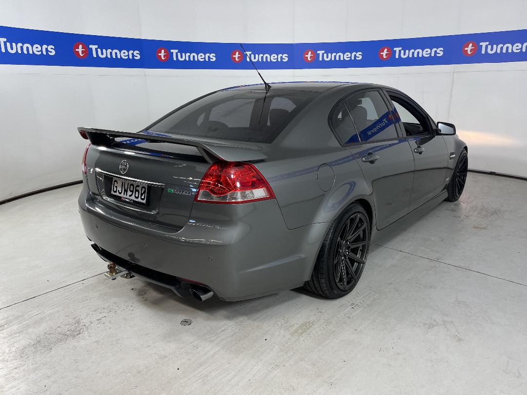 Photo '7' of Holden Commodore Photo '7' of Holden Commodore