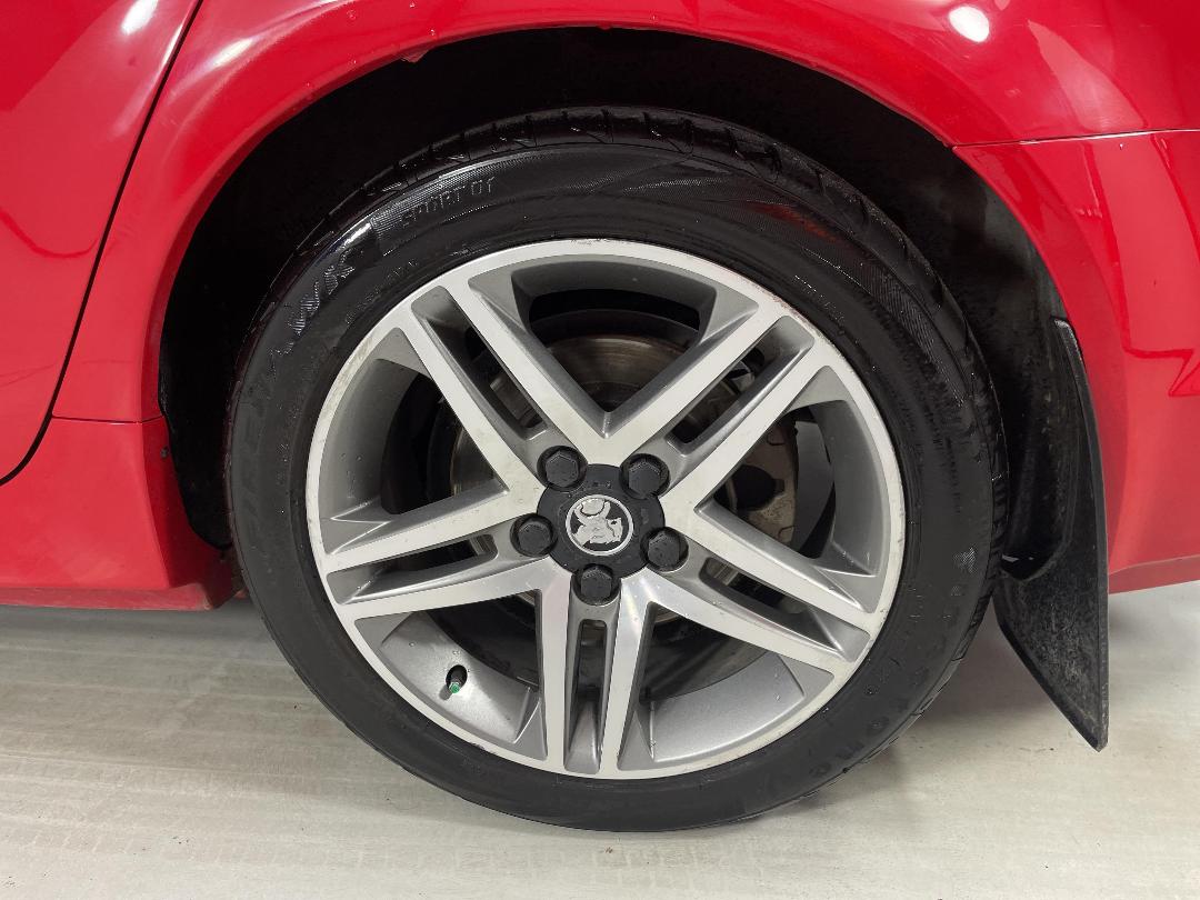 Photo '11' of Holden Commodore