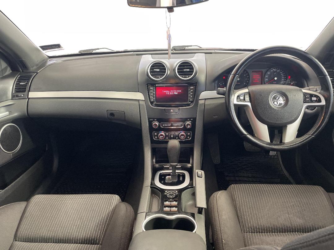 Photo '17' of Holden Commodore